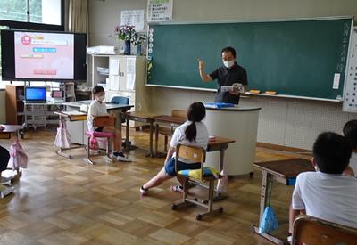 4年生・手話の学習